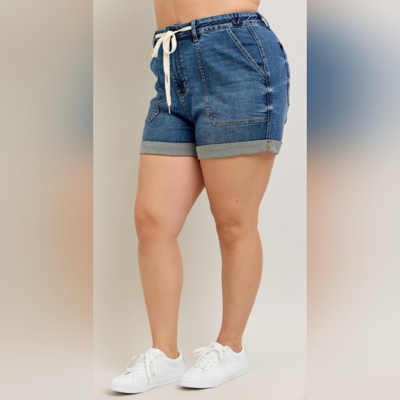 Judy Blue HR Dark Wash Tie Waist Patch Pocket Cuffed Denim Jogger Shorts NEW - Picture 9 of 16